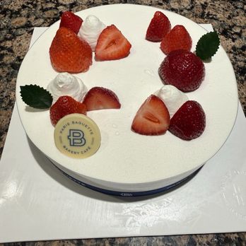Paris Baguette - Bakeries Near Me - Sacramento, California