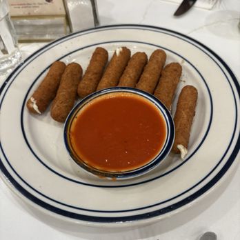 The Nassau Diner - Mozzarella sticks - American Near Me - Princeton, New Jersey
