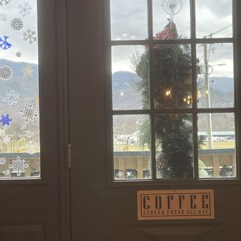 The Heavenly Roast - Coffee & Tea Near Me - Sevierville, Tennessee