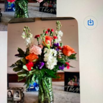 Wildflower Florist - This was the arrangement that was delivered to my Aunt. - Florists Near Me - Louisville, Kentucky Wildflower Florist - This was the arrangement that was delivered to my Aunt. - Florists Near Me - Louisville, Kentucky