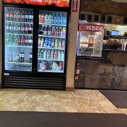 Lebanon Village Pizza - Counter in village