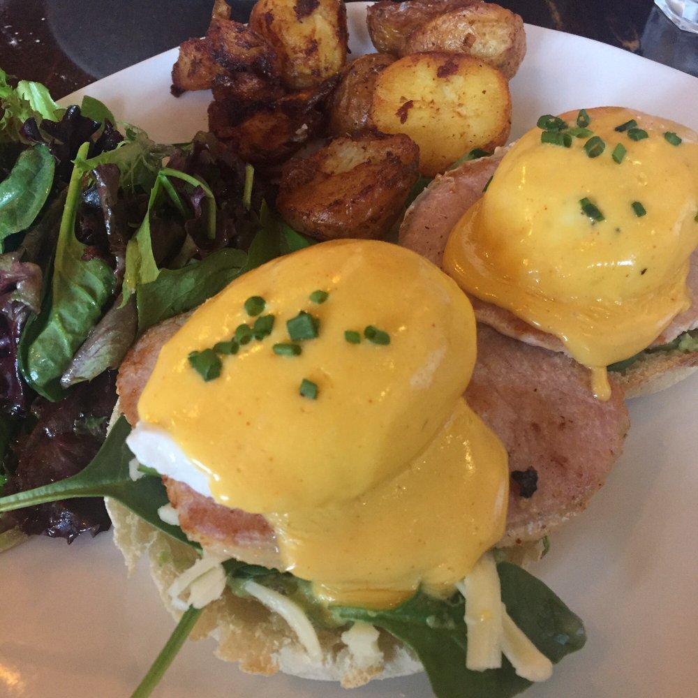 Alchemy Coffee - Eggs Beny with Peameal Bacon, Spinach and Gaucomole spread, served with a side salad and potatoes $14 - Coffee & Tea Near Me - Markham, Ontario