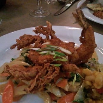 John's Grill - The Scorpion (soft-shell crab and prawns) - Seafood Near Me - Mukilteo, Washington