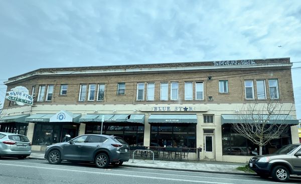 Blue Star Cafe & Pub by null