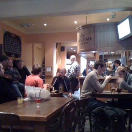 The inside of The Union on a lazy Sunday afternoon