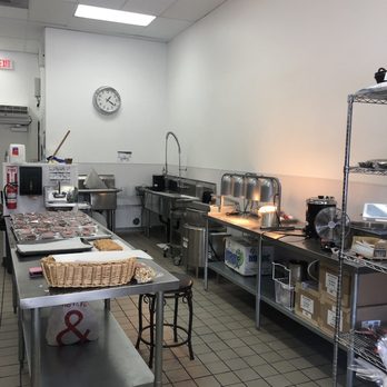 Newberry Candy - This is the "bakery" area behind the counter. Full view of how the magic happens. - Chocolatiers & Shops Near Me - Thousand Oaks, California