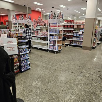 Target - Inside the store - Department Stores Near Me - Glendale, California