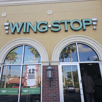 Uptown Altamonte Town Center - Uptown Altamonte Town Center - Altamonte Springs - Wingstop - Shopping Centers Near Me - Altamonte Springs, Florida