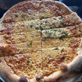 American Flatbread - Classic Small Medicine Wheel - Pizza Near Me - Burlington, Vermont