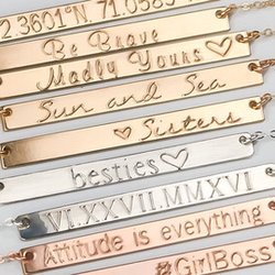 Gold N Gifts - Customize name bar
