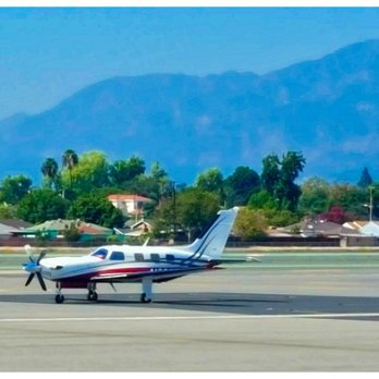 San Gabriel Valley Airport - 1986 CESSNA 172P - Airport Terminals Near Me - El Monte, California San Gabriel Valley Airport - 1986 CESSNA 172P - Airport Terminals Near Me - El Monte, California