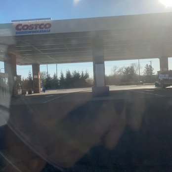 Costco Gas - WTF $165.9/gal last time it was $139.9/gal - Gas Stations Near Me - Mettawa, Illinois