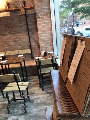 Ugu Kissa 五谷喫茶 by null