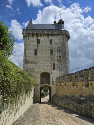 Forteresse Royale de Chinon by null