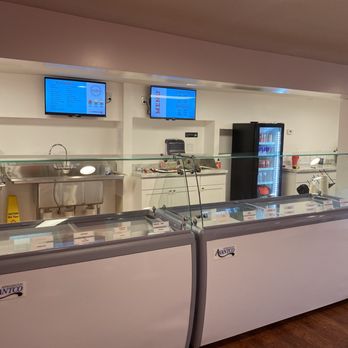 Hanks Italian Ice - Desserts Near Me - Emmaus, Pennsylvania