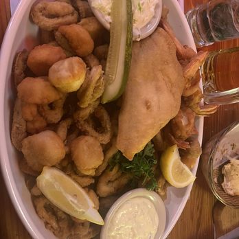 Sammys Fish Box - Super Fried Seafood Combo Platter Special - Seafood Near Me - Bronx, New York