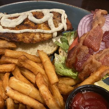 Federal House - Salmon BLT blackened whaaaaat?! - American Near Me - Annapolis, Maryland Federal House - Salmon BLT blackened whaaaaat?! - American Near Me - Annapolis, Maryland