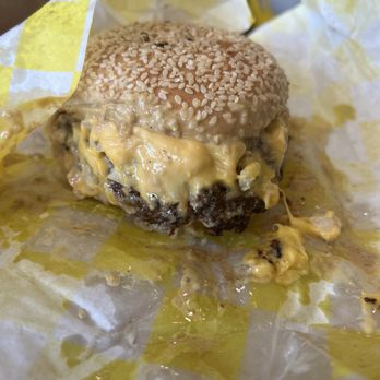 Steeze Burger - Double cheeseburger - Burgers Near Me - Gaithersburg, Maryland Steeze Burger - Double cheeseburger - Burgers Near Me - Gaithersburg, Maryland