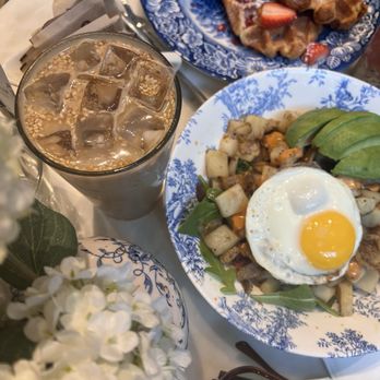 maman - papas breakfast bowl iced salted tahini honeycomb latte anna's belgian waffles - Coffee & Tea Near Me - Washington, DC, District of Columbia