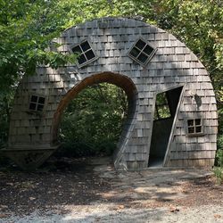 Twisted House - So cute!