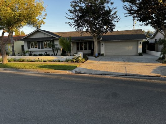 Transform Your Home with Expert Exterior Painting! - Boost curb appeal with a fresh coat of paint! Our professional exterior painting services deliver long-lasting, high-quality results. Get a free estimate today! Transform Your Home with Expert Exterior Painting! - Boost curb appeal with a fresh coat of paint! Our professional exterior painting services deliver long-lasting, high-quality results. Get a free estimate today!