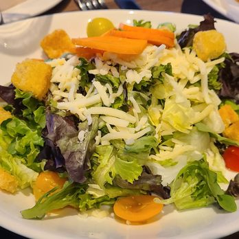 Yard House - House salad - New American Near Me - Wayne, New Jersey Yard House - House salad - New American Near Me - Wayne, New Jersey