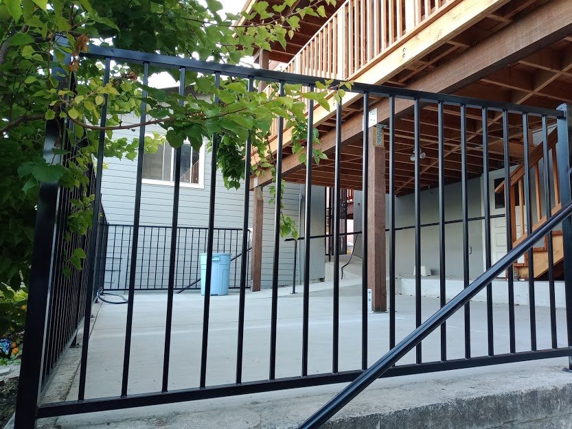 Slide of Magallanes Roofing & Water Proofing