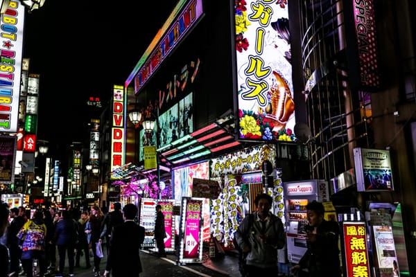 New Robot Restaurant Show by null