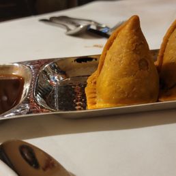 Meat (lamb) Samosa with Tamarind Sauce Meat (lamb) Samosa with Tamarind Sauce