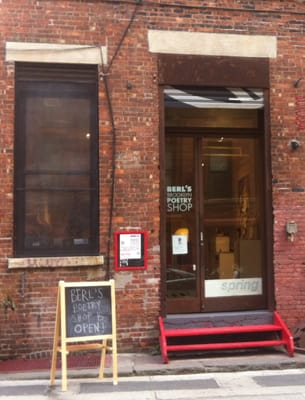 Berl's Brooklyn Poetry Shop by null