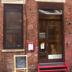 Berl's Brooklyn Poetry Shop