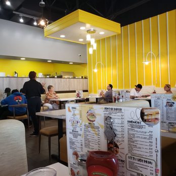 OUI Pancake N Eggs - Booths - American Near Me - Temecula, California OUI Pancake N Eggs - Booths - American Near Me - Temecula, California
