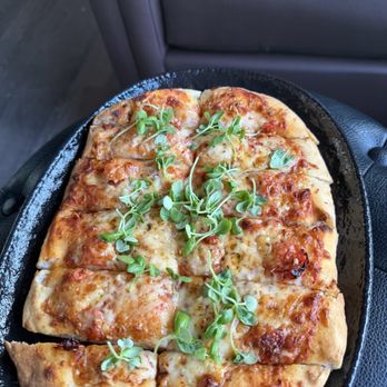 The Skylark - Pizza (delicious) - Cocktail Bars Near Me - New York, New York