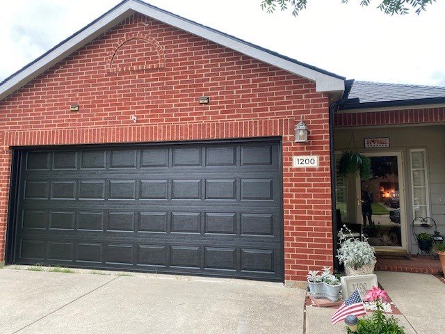 Slide of Valor Roofing Group