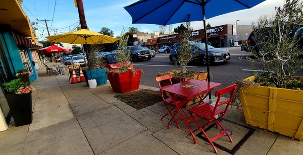 Dek Sen's Thai by null