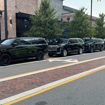 Private Chauffeur VIP Limo - Limos Near Me - Orlando, Florida Private Chauffeur VIP Limo - Limos Near Me - Orlando, Florida