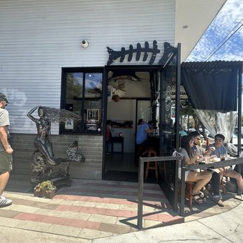 Fish Guts - Outside - Seafood Near Me - San Diego, California