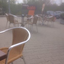 Mikes Café