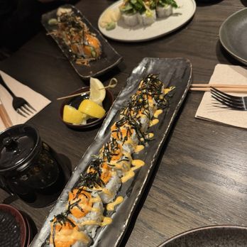 PLANTA Queen Nomad - Sushi rolls - Vegetarian Near Me - New York, New York