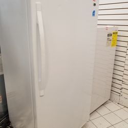 Lanier Appliances - Freezer big and small