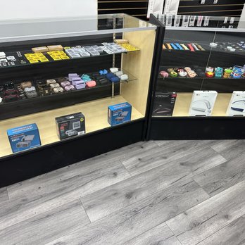 Wholesale PCS - AirPod accessories, headphones, Apple Watch accessories and games - Mobile Phones Near Me - Sacramento, California Wholesale PCS - AirPod accessories, headphones, Apple Watch accessories and games - Mobile Phones Near Me - Sacramento, California