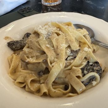Massilia - Mushroom pasta - French Near Me - Los Angeles, California Massilia - Mushroom pasta - French Near Me - Los Angeles, California