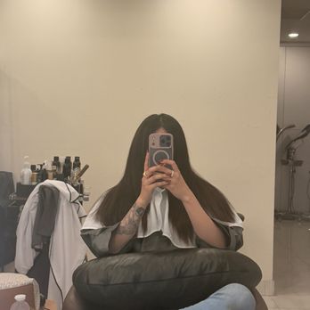 Salon de Freya - Before - Hair Salons Near Me - Los Angeles, California Salon de Freya - Before - Hair Salons Near Me - Los Angeles, California