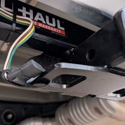 U-Haul - Westminster - All wiring underneath the vehicle and convenient.