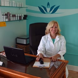 Pristine Clinical Skin Care - Sharon Williams working