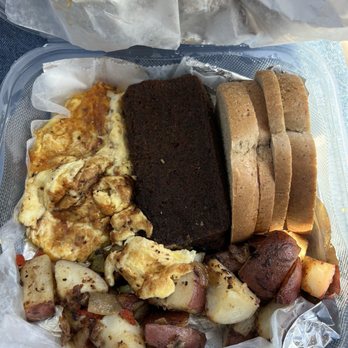 Main Street Market - scrambled eggs with cheese, scrapple, potatoes with peppers and onions, rye bread - Delis Near Me - Smyrna, Delaware
