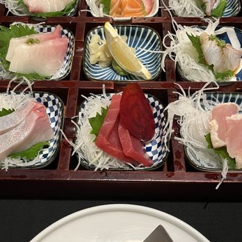 THeKOi - Sashimi box - Sushi Bars Near Me - Bellevue, Washington