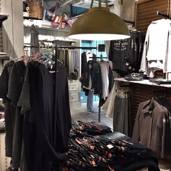 Adenauer & Co. - Women's Clothing Near Me - Hamburg, HH Adenauer & Co. - Women's Clothing Near Me - Hamburg, HH