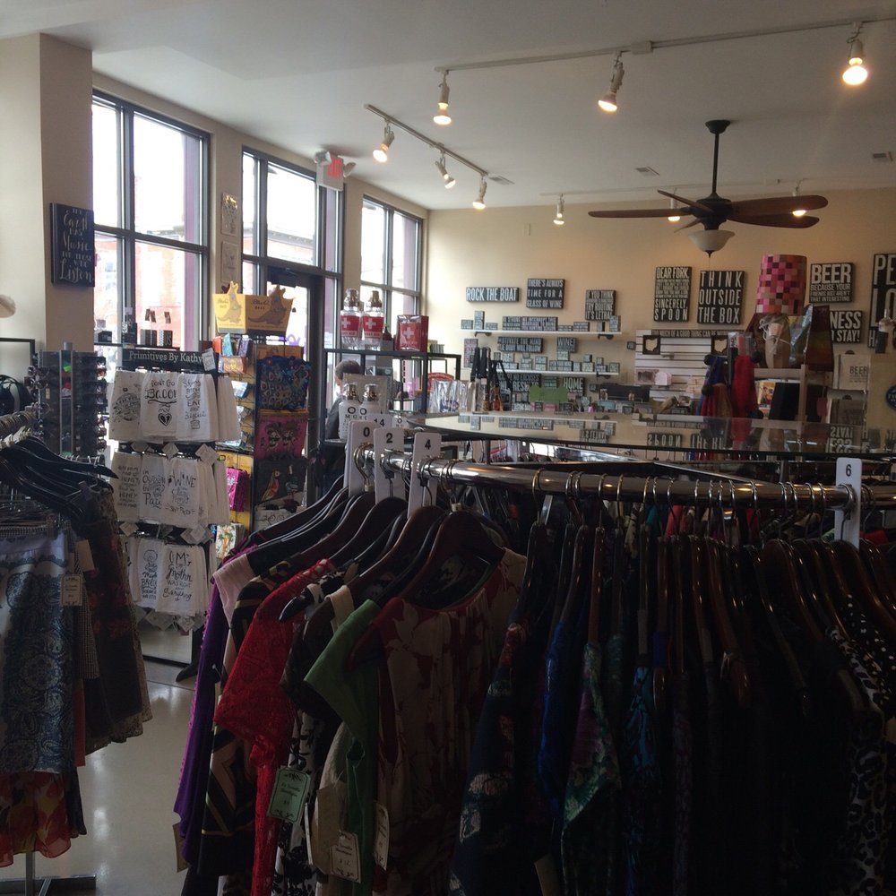 Vintage clothes and interesting goodies. Vintage clothes and interesting goodies.