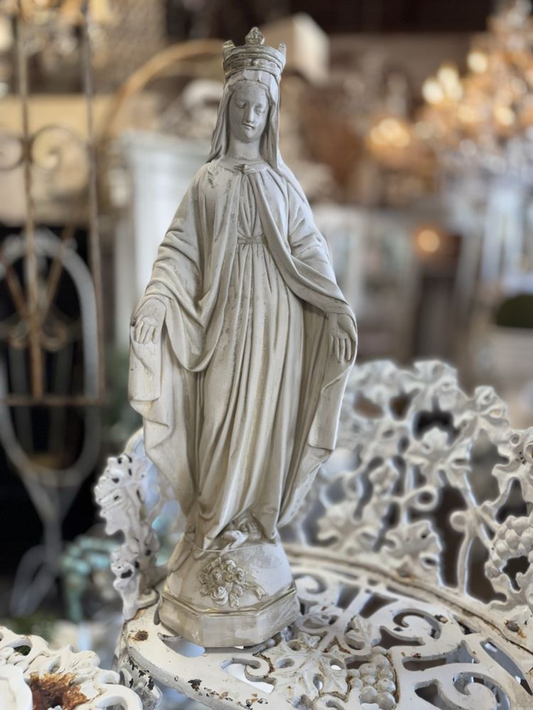 Country Roads Antiques